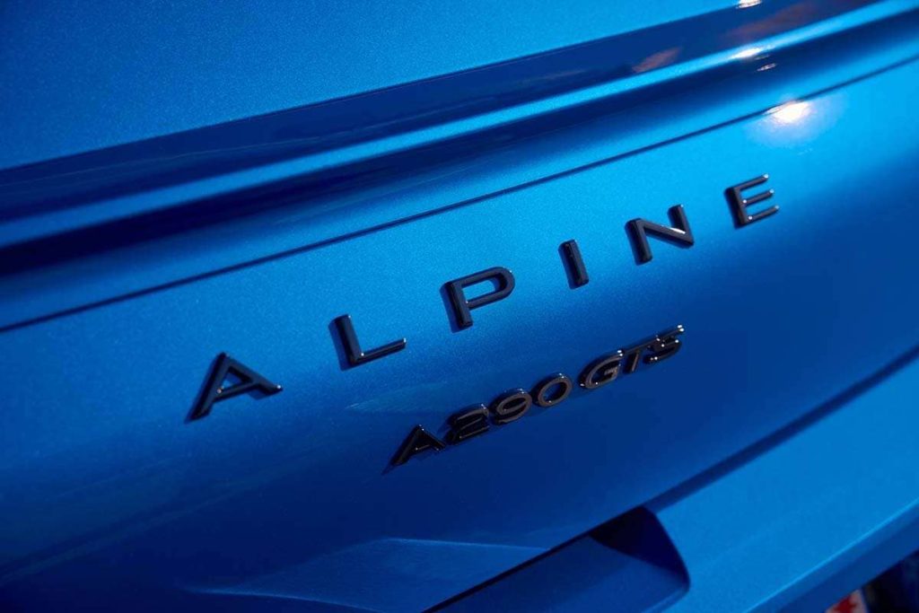 Der Alpine A290 GTS Schriftzug am Heck bei RRG.