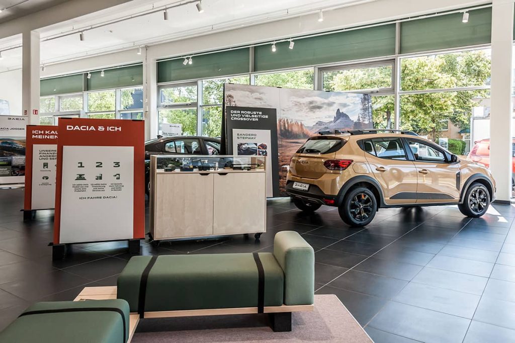 Dacia München Trudering Autohaus Innenraum