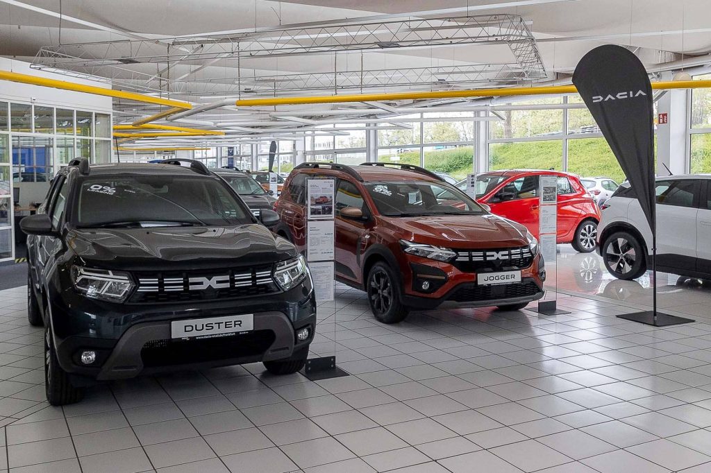 Dacia Frankfurt RRG Autohaus Innenraum