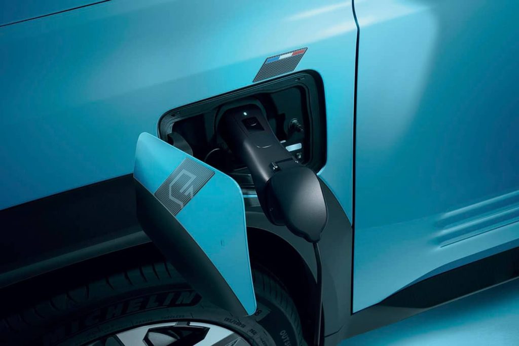 Renault R4 Ladeanschluss