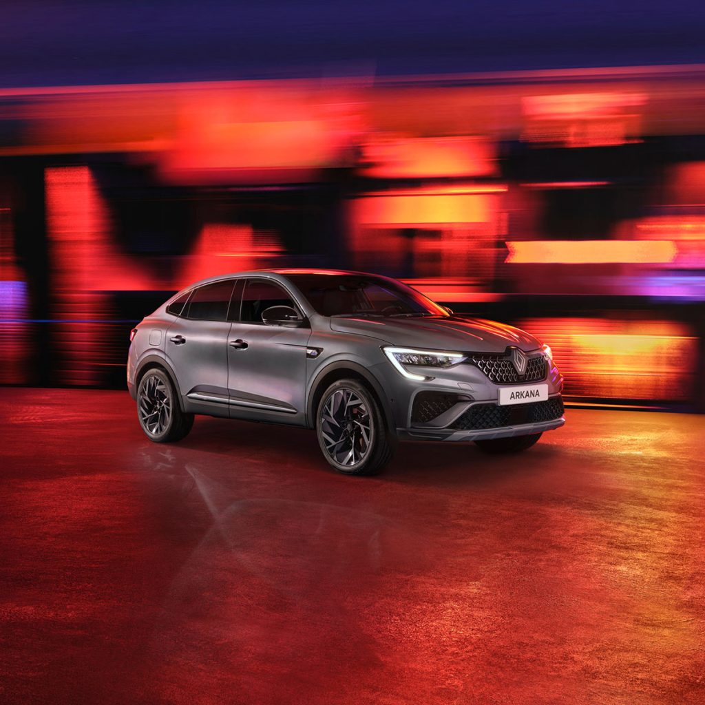 Renault Arkana in grau Frontansicht