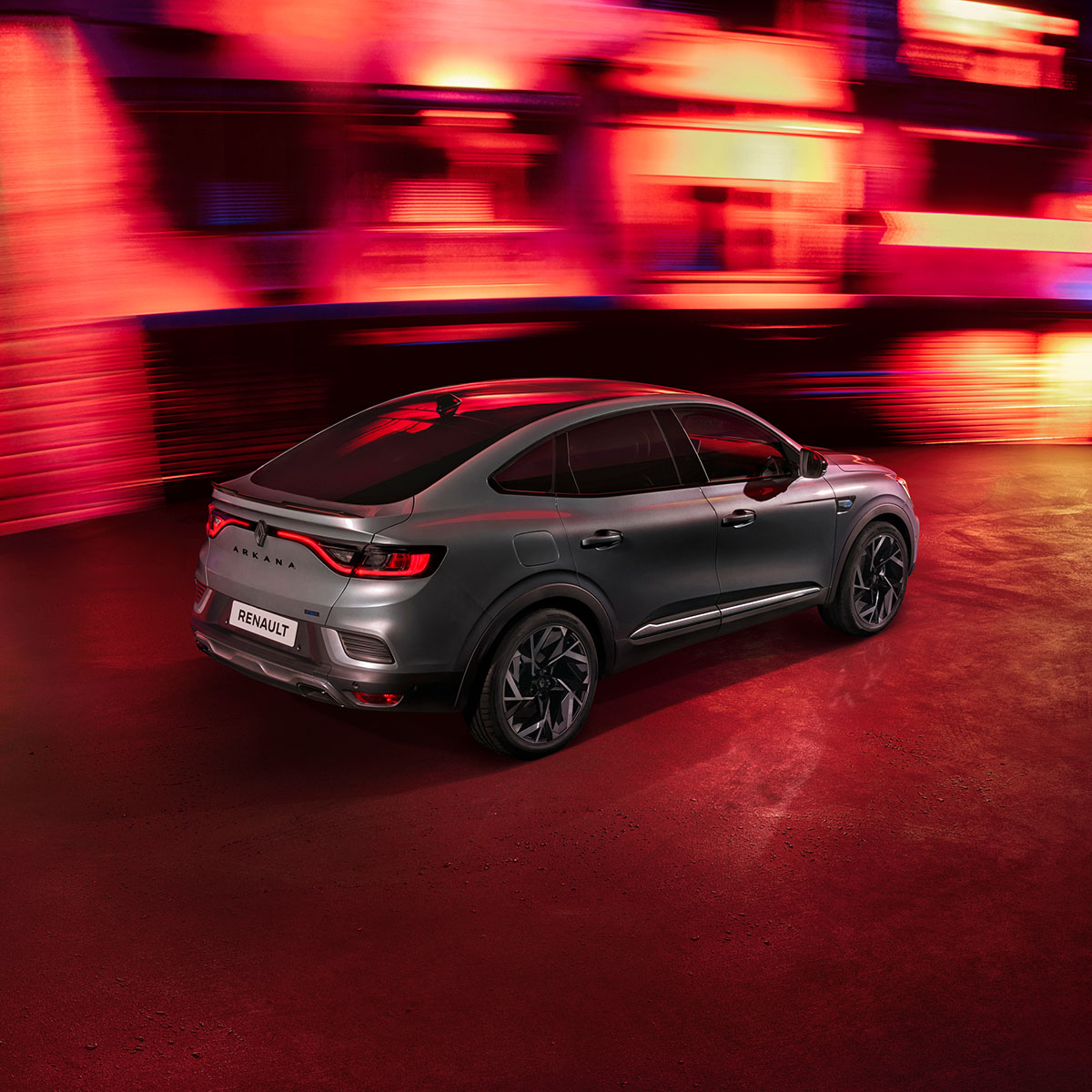 Renault Arkana in grau Heckansicht