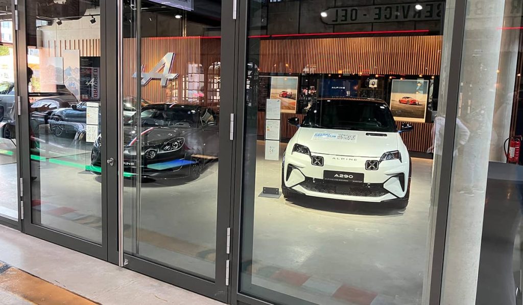 Alpine Store München A290 im Showroom