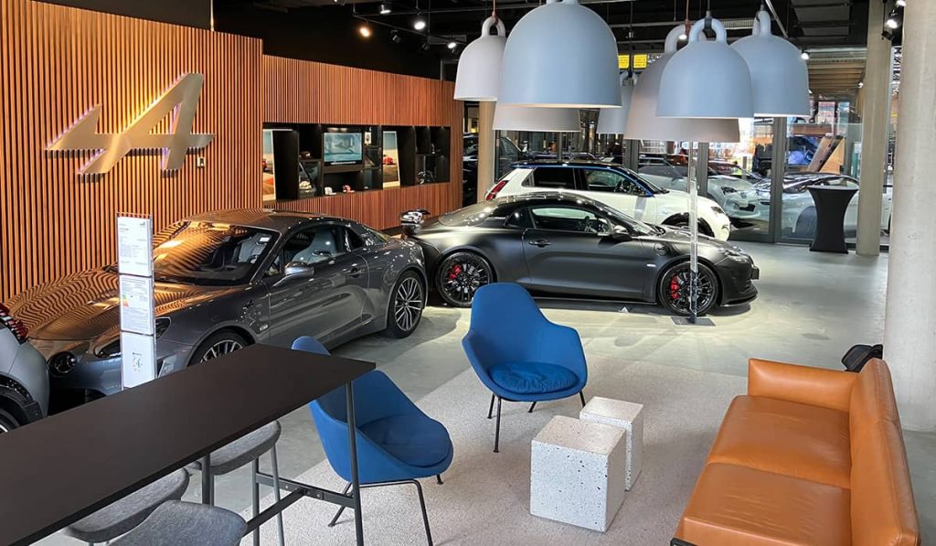 Alpine Store München Kundenbereich