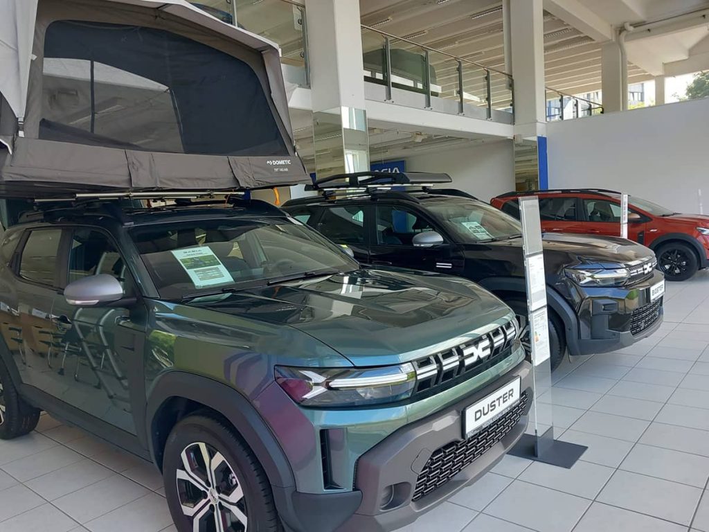 Dacia Berlin Fennpfuhl Duster im Showroom