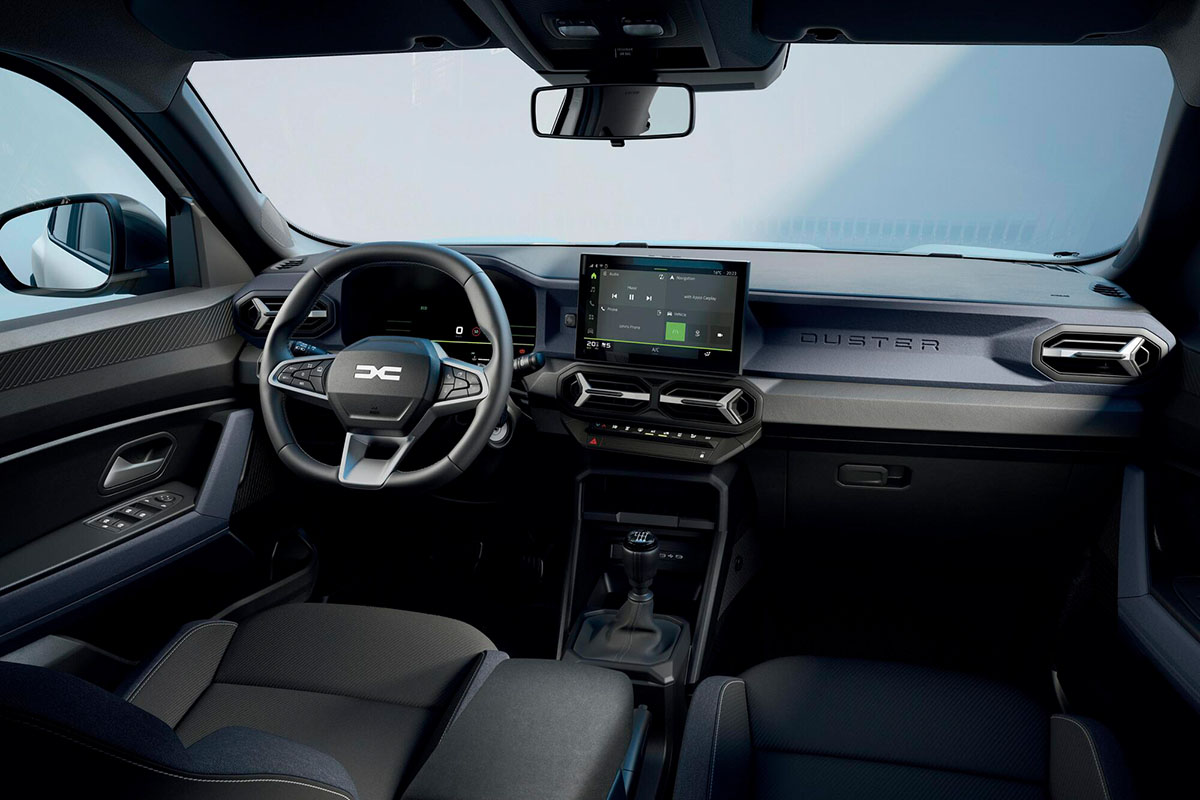 Dacia Duster in silber Cockpit